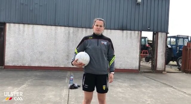 michaelafound's tweet photo. 🏐FÁILTE ELEMENT DAY!🏐

CALLING ALL OUR GAA FANS! 

Exercise can have a profound impact on both our physical and mental health.

Check out this fantastic video from our friends over at @UlsterGAA : https://t.co/hUqS6s5rcg

Give it a go! Bain sult!🌹

#IsolationActivities https://t.co/KGz03fQyOt