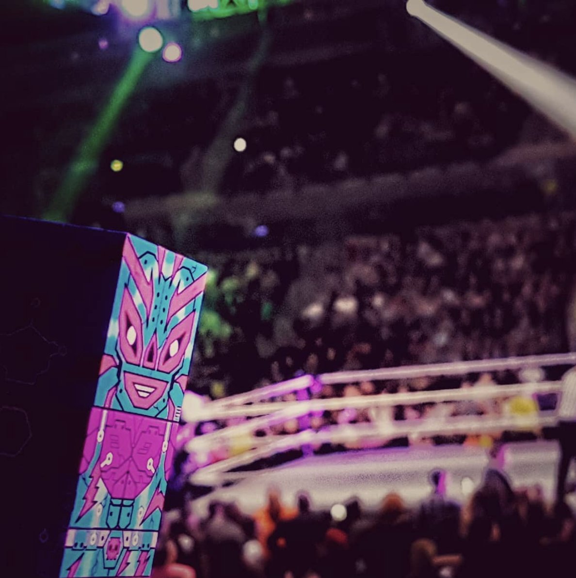 SwapBots tweet media