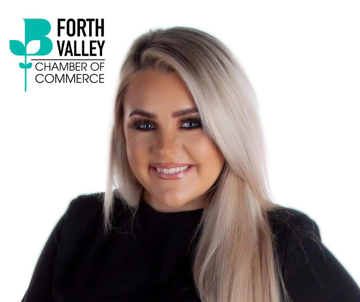 Sophie Gets Social tweet media