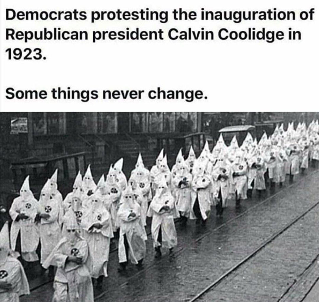 SugaBun_'s tweet photo. @soloyochapin @dvillella @realDonaldTrump You should research better 🤷🏼‍♀️ https://t.co/DmnGYVI4c6