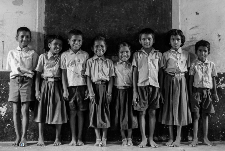 SPreraks's tweet photo. Can you say that these children are stunted! Yes, they are. “Tackling malnourishment is not easy. It's hard to identify a stunted child who is not malnourished &amp; stunting is enough to impair the child’s cognitive abilities for life."- @RajanSankar1 
https://t.co/OdqTFwqX9J https://t.co/hkt3JbT1mm