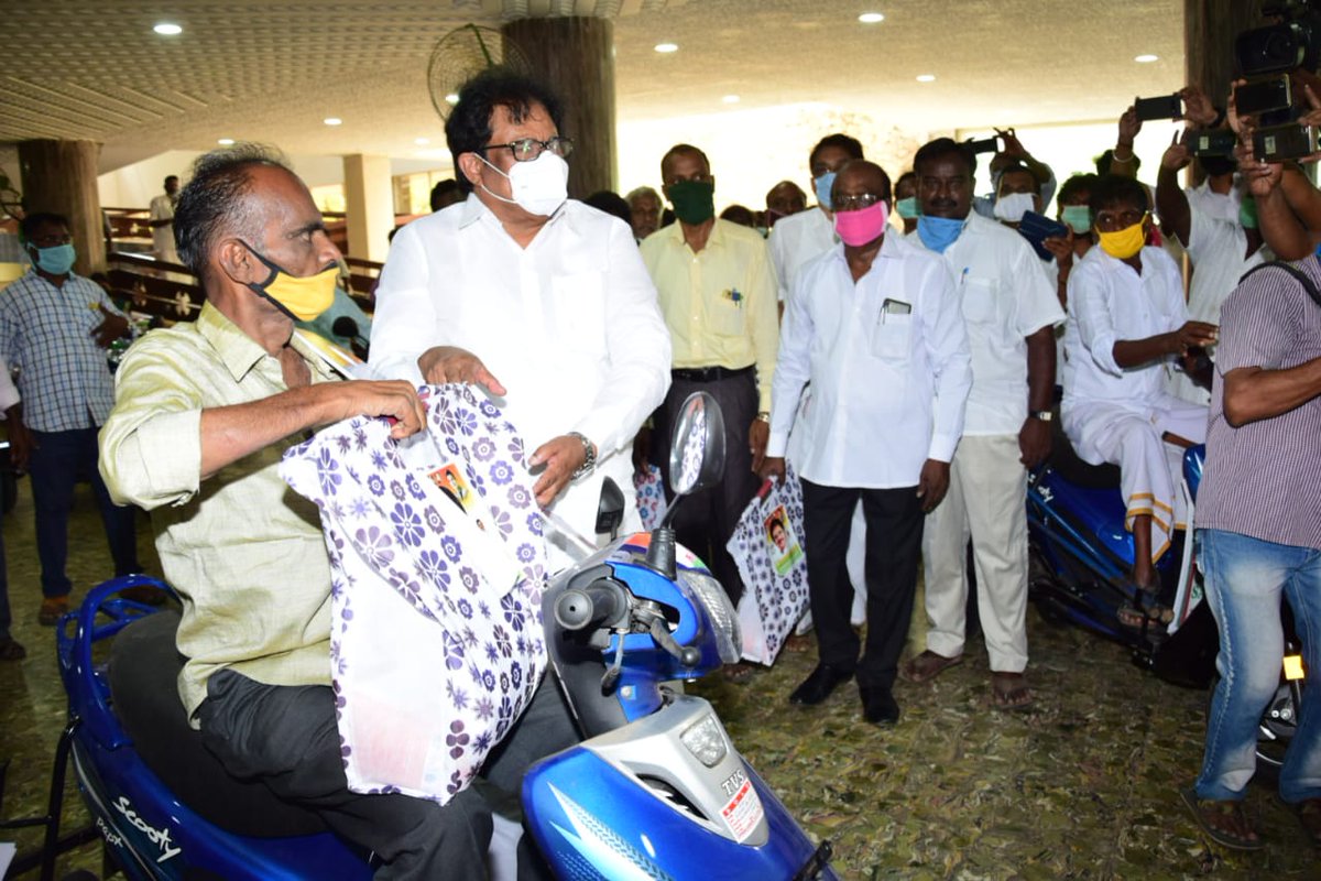 ThiruArasarINC's tweet photo. Distributed free bikes to differently abled people in my Tiruchirappalli constituency from the MPLAD funds on 9th June 2020 in presence of district collector. Also distributed relief materials to poor and needy people.

@RahulGandhi @priyankagandhi @MukulWasnik @kcvenugopalmp https://t.co/8IZGp2PF4C
