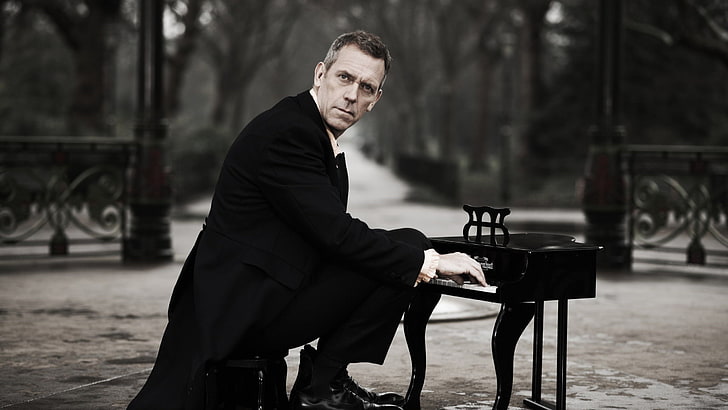 Hugh Laurie está cumpliendo hoy 61 años  Nuestro entrañable Dr. House ¡Happy birthday, Hugh!  