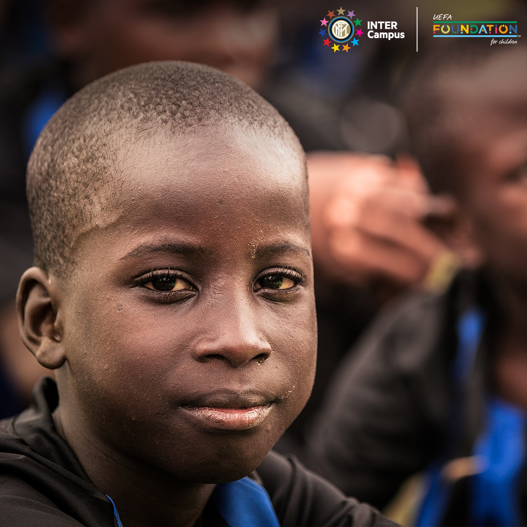 Tomorrow is the @UN World Day Against Child Labour. Did you know?
The UEFA Foundation together with Inter Campus and the “African Black’n Blue” project are developing children’s resilience through education and football.
📚 Read more: https://t.co/tQ8Hu3AS82 https://t.co/vDxFCwGrKb