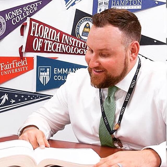sunrisescholar's tweet photo. Happy Birthday Mr. Harding!! 🎉#happybirthday #freecollegecounseling #collegecounselor #makeadifference #sunrisescholars #sunrisescholarsfoundation #scholarsof2021 #collegeadmissions #college https://t.co/iNlqk1s1LS