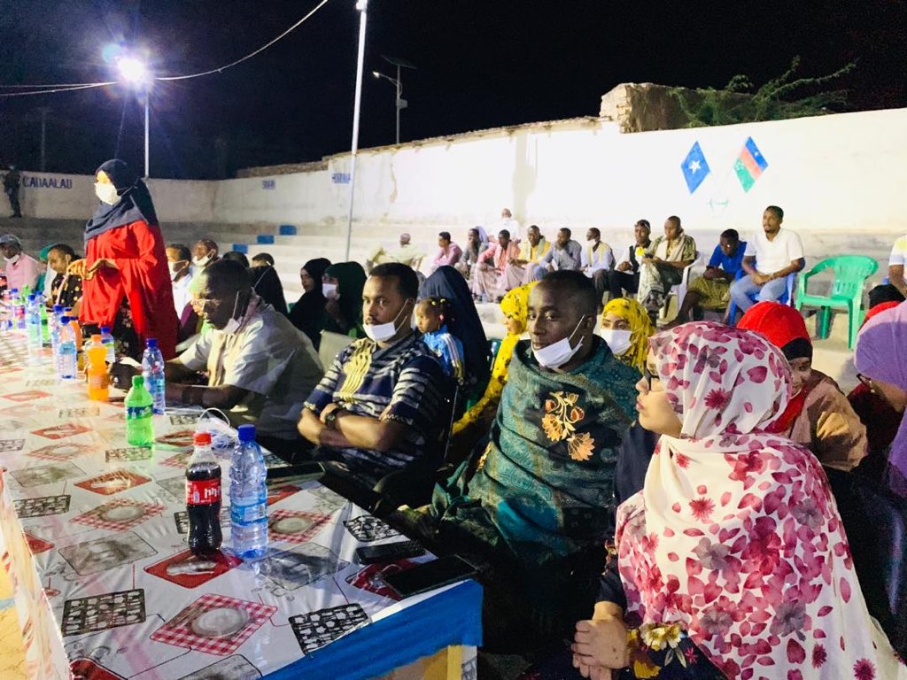 Laftagareen's tweet photo. To night I had a fruitful open forum discussion with Hudur youth of  SWS. Our top priority is listening their opinions towards peace &amp; prosperity. https://t.co/RxvoatJJmc