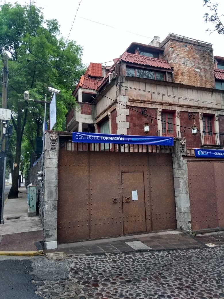 elbis02_78's tweet photo. Así aprovechan la contingencia para abrir giros violando usos de suelo. Corrupcion en el gobierno de @Claudiashein y @LaydaSansores usos de suelo, permisos y licencias irregulares en Aida 15, San Ángel Inn. @FiscaliaCDMX @ErnestinaGodoy_ @PDI_FGJCDMX investiguen https://t.co/jUiNJbzG7J