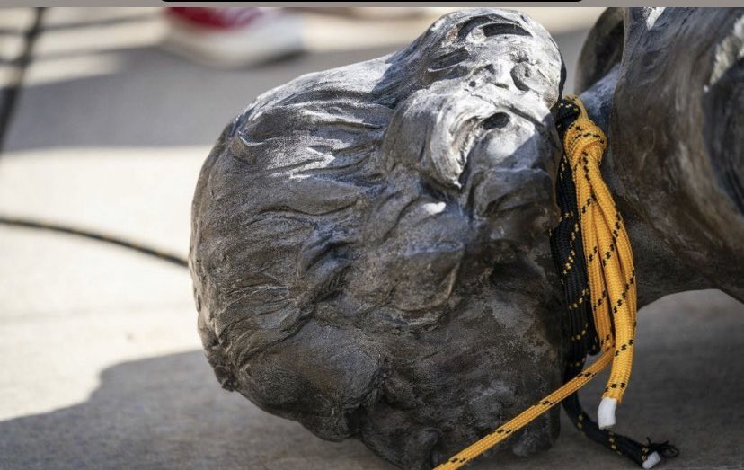 Siamo Diventati Uguali o Peggio di Quelli che Criticavamo o Combattevamo (vedi #ISIS/ #Daesh) 

#11giugno #cristoforocolombo #razzismo 

Foto: <a href="/SkyTG24/">Sky tg24</a>