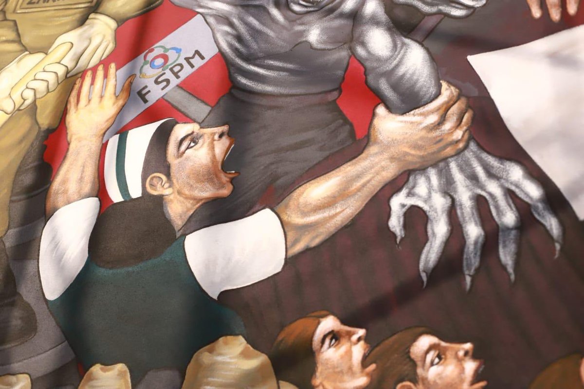 M_OlgaSCordero's tweet photo. El subsecretario @Ricar_peralta y yo saludamos al Mtro. Ariosto Otero, gran muralista mexicano que realiza una extraordinaria obra en las instalaciones de la @SEGOB_mx. El arte y la libertad de expresión, son valores de la Cuarta Transformación. https://t.co/XCHTDxUNRk