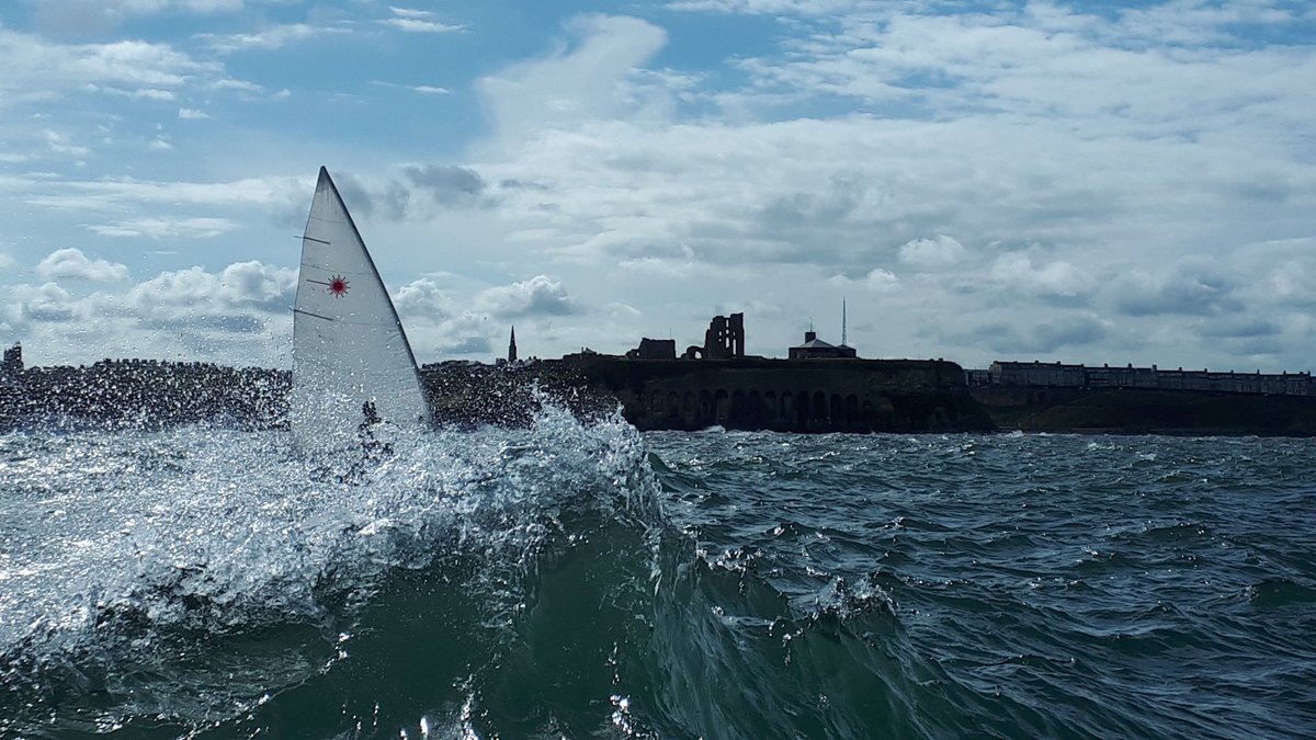 Yesterdays casual sailing cancelled due to unceeasing surf on the lee shore. Might have been ok to launch, but wouldnt have been safe to recover single handed in bigger surf later. Next session on Sunday full, might add saturday session to cope with numbers