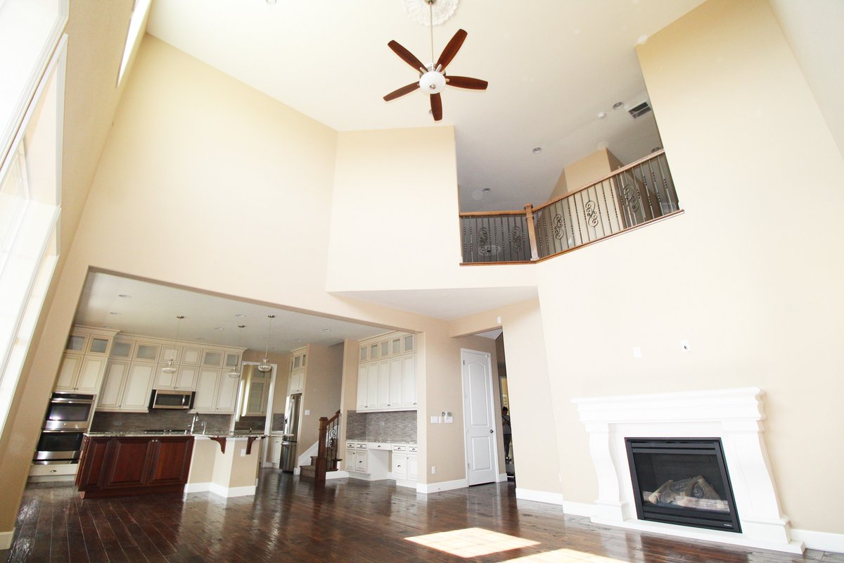 NobleWayFSBO's tweet photo. Open floor plans and 22 foot ceilings will never go out of style. 
#9462NobleWay #DenverRealEstate #ColoradoRealEstate #ArvadaRealEstate #openconcept https://t.co/6RGMZs62Y2
