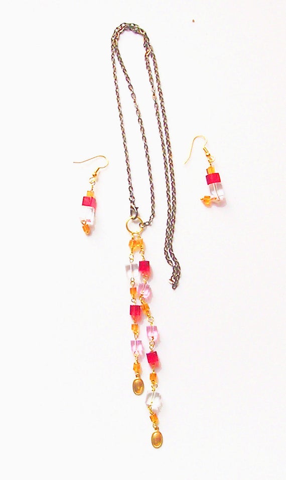 hvaradhan's tweet photo. Pastel Beaded Necklace, Long https://t.co/5oFoUb706W via @EtsySocial #beaded necklace #metal beaded ncklace #LongLariat #BeadedJewelry https://t.co/A1WJ5Deurw