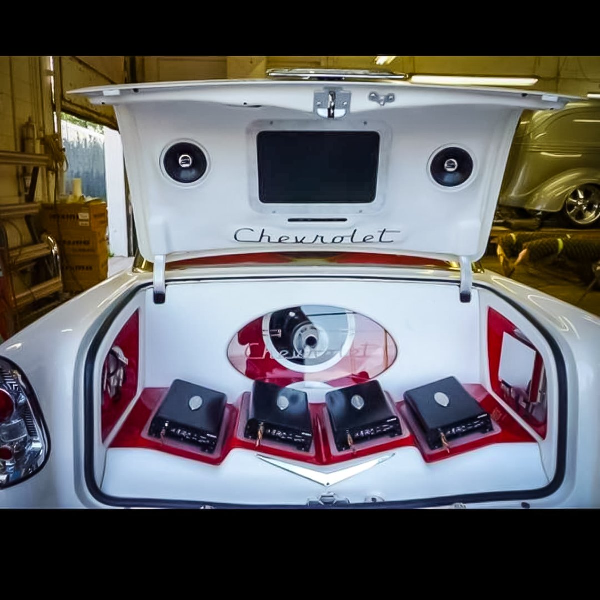 ArcAudio's tweet photo. TBT from tf_audio with this 56 Chevy from over 10 years ago! 🔥 🔥 🔥 
#arcaudio #carstereo #AudioArtWorks #audiospecialist #pasmag #caraudiolife #arcafterdark #stereophile #musicincars #soundquality #explorerpage #speakers #amplifiers  #stereosystem #streetrod #inthetrunk https://t.co/HzTFZUU6dc
