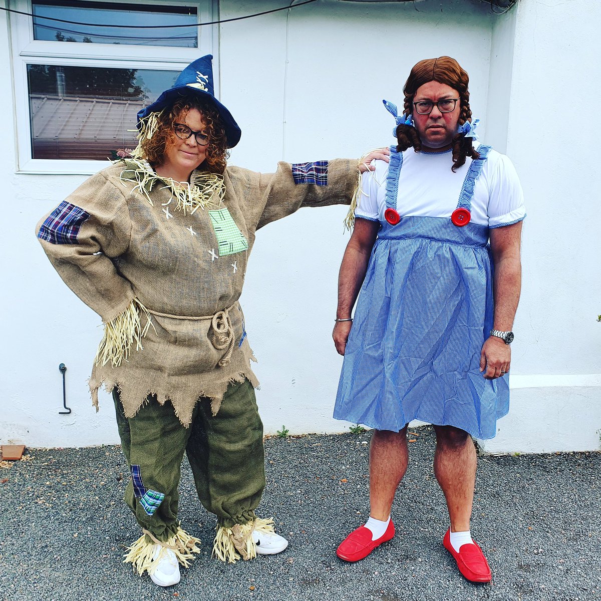 TheGamesPod's tweet photo. Today was @Taysbucket #Volunteering day, the costume department outdid themselves 😬..plus side whilst delivering #CarePacks over 200miles around the SEast gave us time to plan safely restarting #Gaming #Parties as new+old enquiries #TeamPodiscomingback https://t.co/2sAXcli9qg