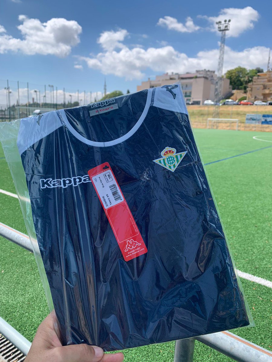 EnjoySporting's tweet photo. Nuestro campus bilingüe ha recibido las equipaciones del #betis, ya pronto nuestros niños la estarán estrenando.

¿A que esperas para marcar un gol?
¡Plazas abiertas!

+INFO:
📞633 423 961
📧info@enjoysporting.com
💻info@enjoysporting.com

#campusdeverano #bilingüe #enjoysporting https://t.co/FjvDRPT1rc