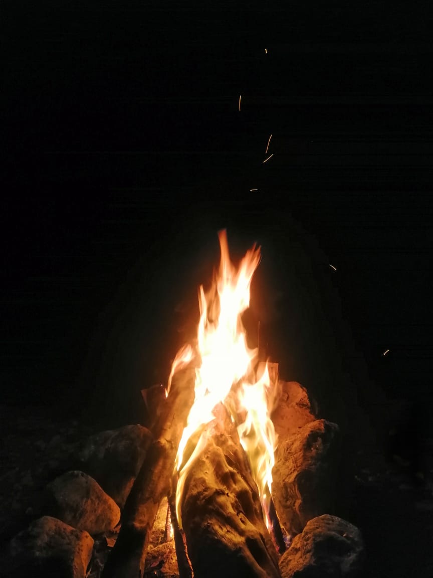 majdaridi1's tweet photo. اذا مكفي الوضع هيك مع الدولار رح ابقى عايش بال "camp".
#3rd_night https://t.co/gxiJtVpMjS