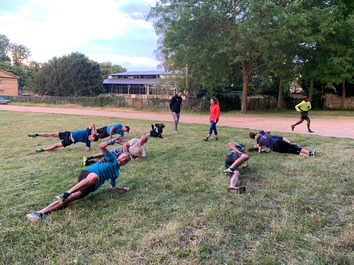 - "Plus que 10 sec" ⏳ -

Le renforcement musculaire en course à pied est très important. Surtout ne le négligez pas ! 😉

Pour vous inscrire à une séance découverte #Xrun, rendez-vous ici 👉 xrun.fr/inscription-te…

#running #coaching #PPG