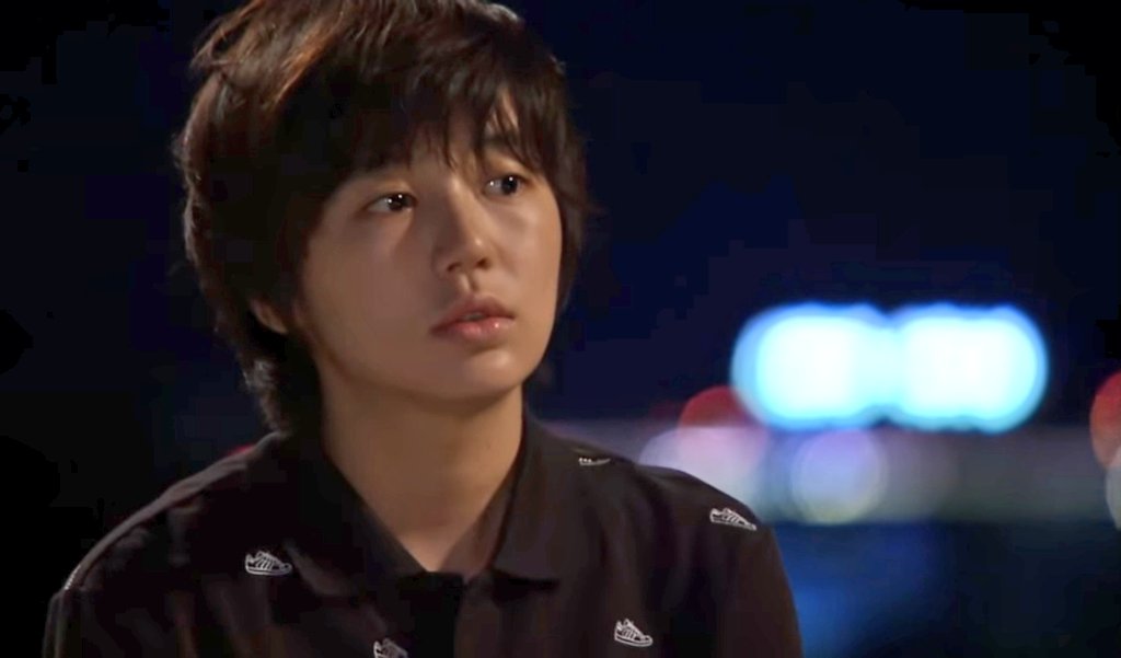 "어라라? 완전 자뻑 지존이네. 누군 좋대요?" 이 시대 대사 단어 하나하나 환장스러운데 물 흐르듯이 자연스러운 소화력 엄청나서 웃고있음 ㅋㅋㅋㅋㅋㅋ 육성으로 읽어봐 내가 이걸 할 수 있을지