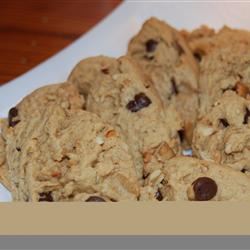 🍪 of the day | Peanut Butter Cookies with Chocolate Chunks
Recipe▪allrecipes.com/recipe/11014/
 The addition of honey, oats and chocolate chunks in this recipe makes a terrific interpretation of t...
#cookieoftheday #cookies #recipes #baking