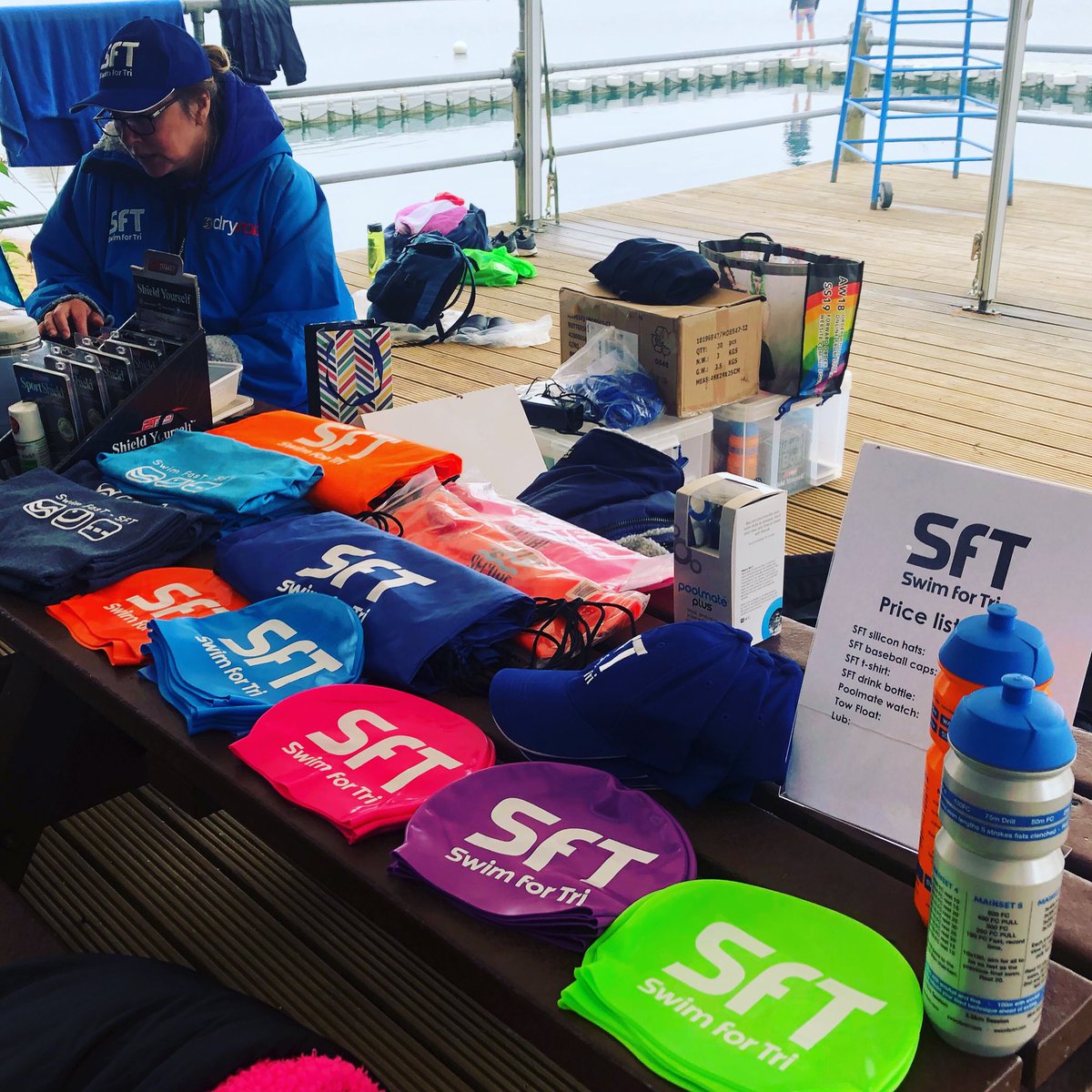 SwimForTri's tweet photo. New hat day!  https://t.co/3sEd9qoFVr thanks @swim_print they look great. We needed the bright colours this morning at @StubbersCentre as it was a little overcast #openwater #triathlon #swimming Sun is back for Saturday 🤞🏻 https://t.co/e93rk93cwI