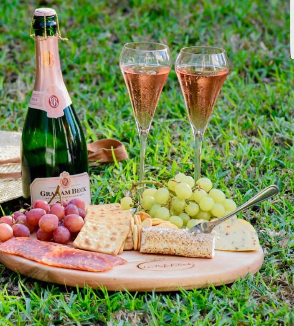 PicnicPlug's tweet photo. @MarcxyBrond if you find him tell him to get in touch for a #picnic https://t.co/IZIBcdwKjv