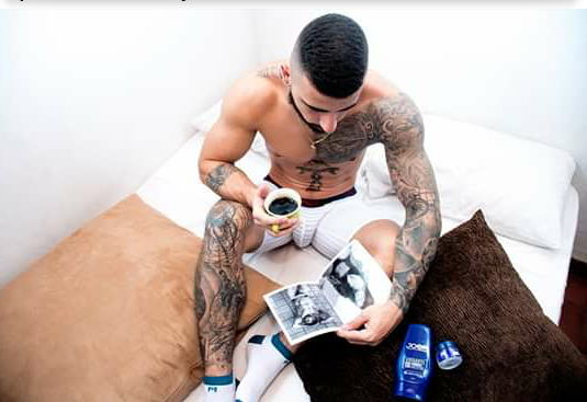 Josephbigcock1's tweet photo. Fantaseo estar asi de tatuado
Y hasta mas ,
O bueno unas por otras un culito asi 
#Lovetattos https://t.co/8q4Xp43UTa