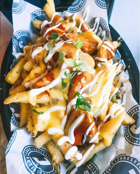 itsawrap_co's tweet photo. We saw this image and felt we had to share it with you - how incredible do these fries look? Thanks to @Jakesveganstks for the image!
#veganfood #foodpresentation #fries #Greaseproofpaper https://t.co/X7GntEBnch