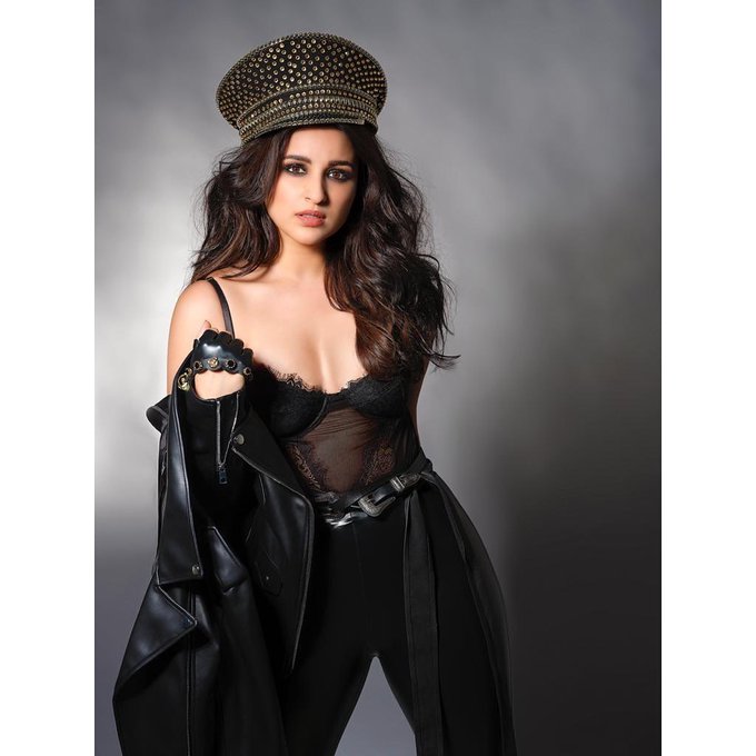 Parineeti Chopra IMAGES, GIF, ANIMATED GIF, WALLPAPER, STICKER FOR WHATSAPP & FACEBOOK