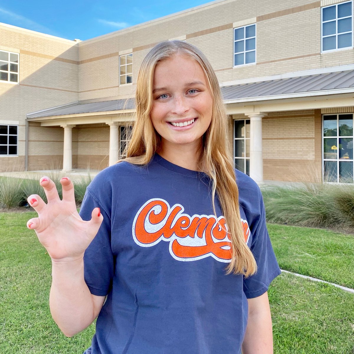 TTGrafx's tweet photo. We ๐งกto CU in TTG!! -Wear our shirts? Send us the photo or tag us! #madeinclemson #cuinttg #allin #tigertownbound https://t.co/wKBB24SXER