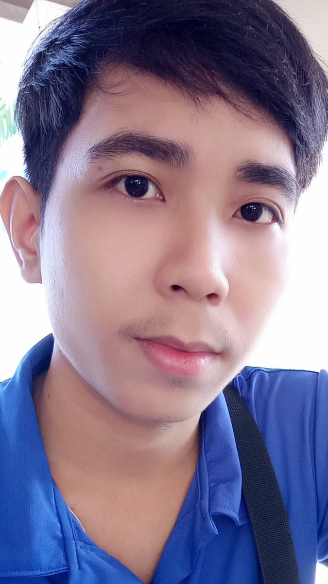 AungLay18956474's tweet photo. စေနေန႔အားတယ္ ေလွ်ာက္လည္ၾကရေအာင္ 😜😜😜 https://t.co/ZLnloPaz6h