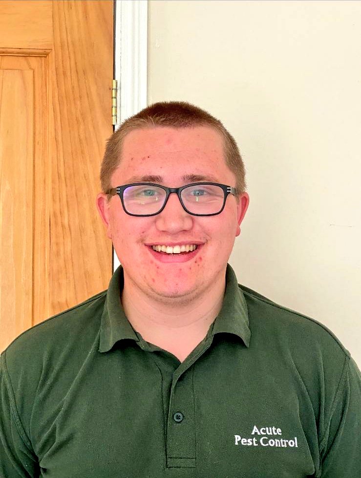 AcutePest's tweet photo. MEET THE TEAM
Lewis Westlake - Pest Control Technician. Has worked for the company for 4 years since leaving school and has his Level 2 qualification in the safe use of rodenticides. If you see Lewis out and about, say hello! #LW #APC https://t.co/gP9xhvNfZ3