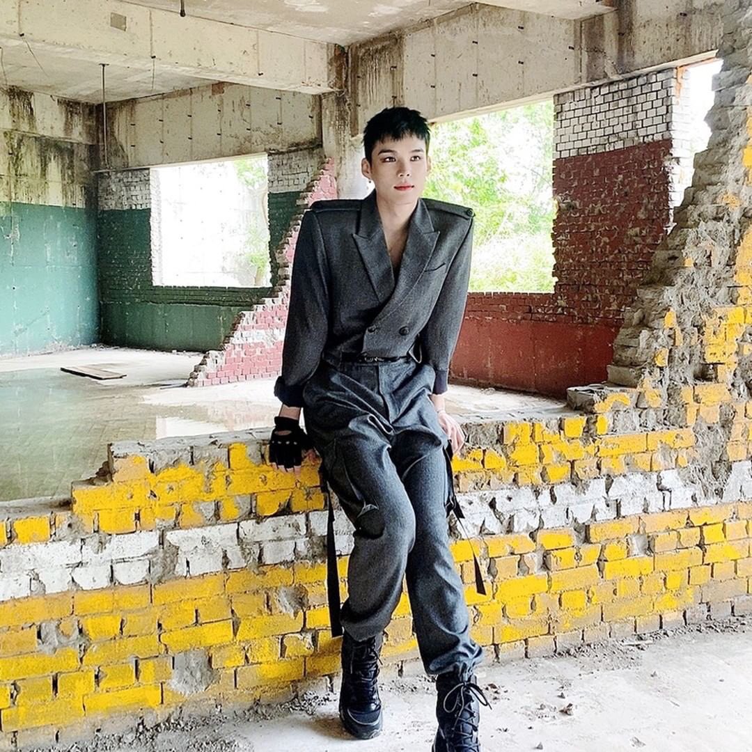 VICTON_TH's tweet photo. 📸 200611 victon1109 IG Update
#DailySejun
-
#เซจุนนี่ตัวเอกในภาพยนตร์🎬
-
#VICTON #Mayday
#빅톤 #อิมเซจุน #임세준
#SEJUN #MVLook #OOTD #데일리빅톤 #DailyVICTON
#อยู่ๆก็ออกมาจากภาพยนตร์ #เจ้าชายเซจุน
#คนหรือรูปปั้น #ตัวจริงจนถึง_ภาพยนตร์
#เหมือนหนังแอคชั่น #Toughเซจูนี่ https://t.co/qWguCW65z4