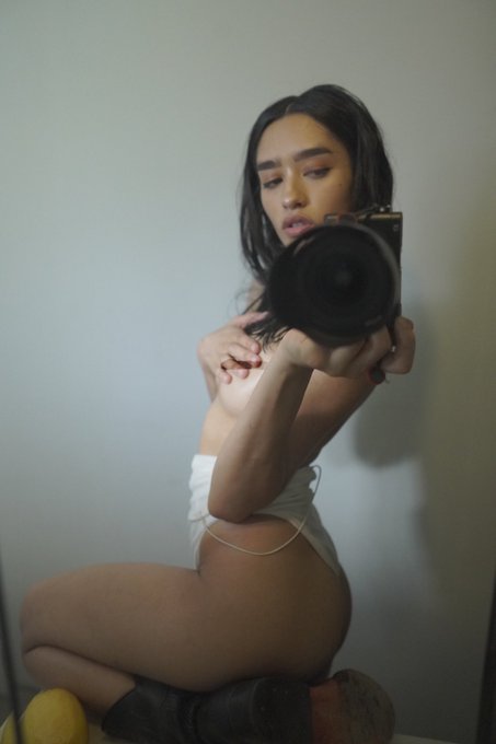 don&rsquo;t be shy https://t.co/eIL6bO9wcP