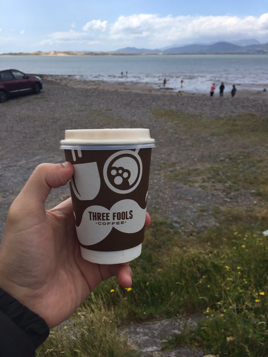 SeanTheBawn's tweet image. A coffee hit from Toni, Aoife and the gang @BoathouseCroma1! Great to have such a nice cafe on our doorstep! @3FoolsCoffee