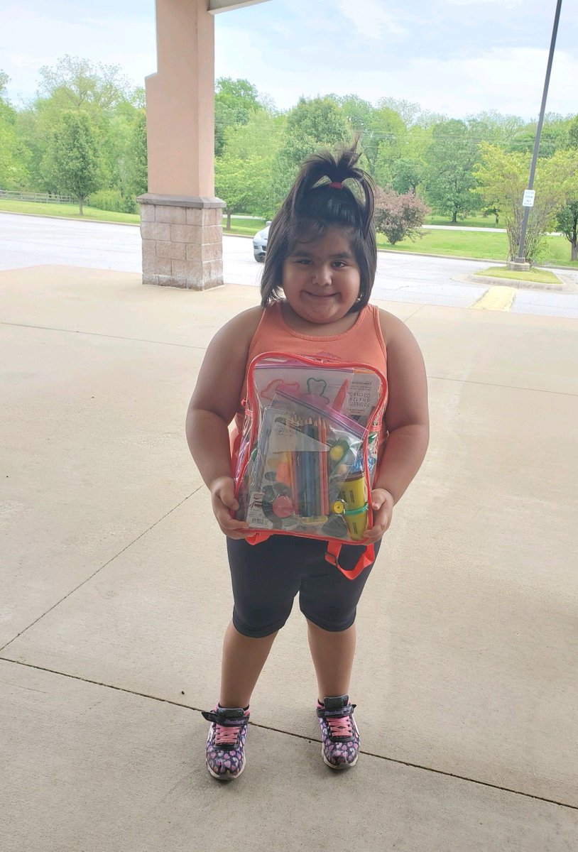 nwassdc's tweet photo. We wanted to share our thanks to the Bentonville Public School Parents As Teachers program and the United Way for their partnership! Because of these two groups, our Sunshine School PAT families received some Kindergarten readiness backpacks. https://t.co/dsW5KSB5HK