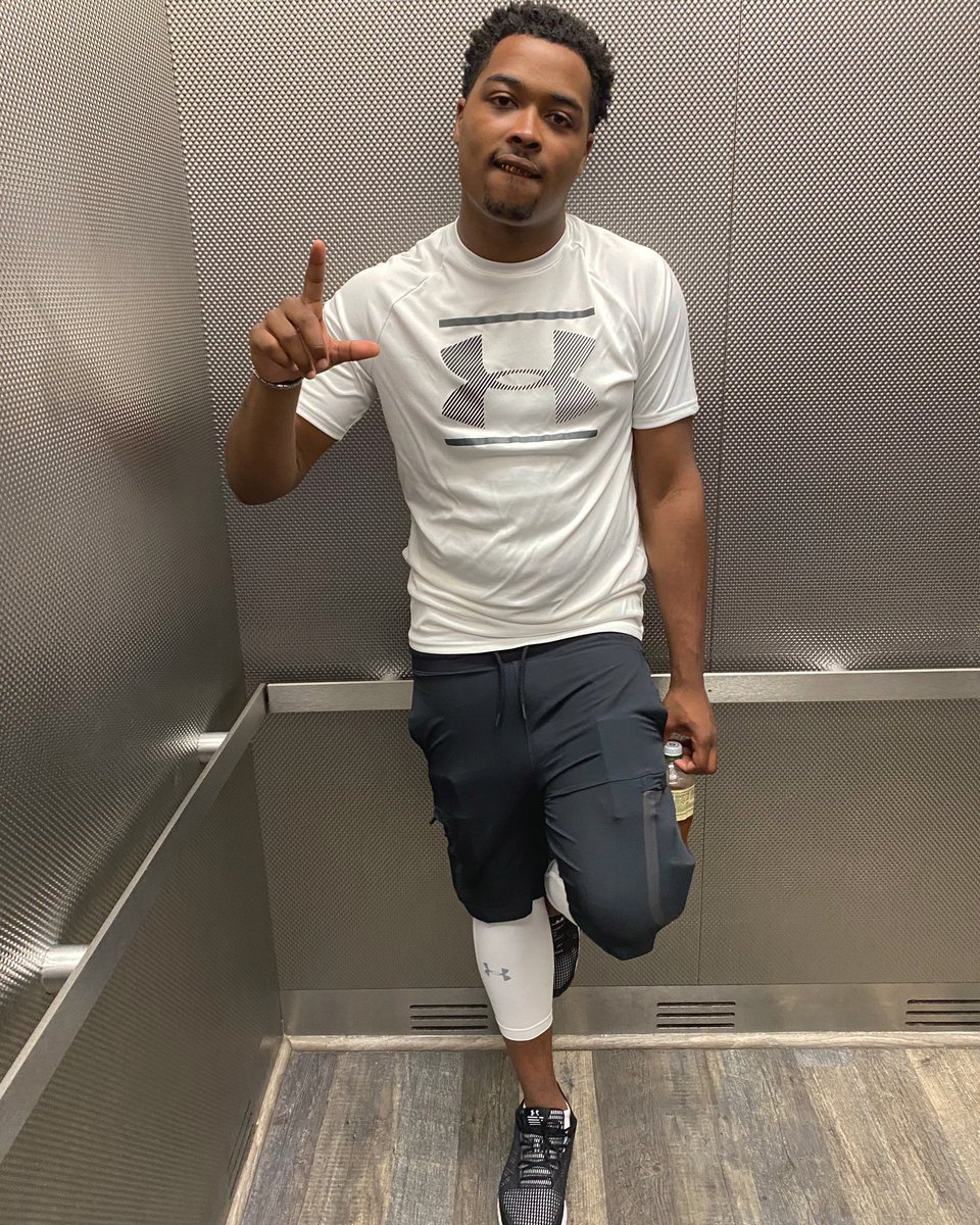 SBPMoe's tweet image. Its my time but we done seen some better years #21🍾#SBP4Ls🦅💰 #FreeYG🔓 #LLFlip👼🏽 #DaPointGuard⛹🏾‍♂️