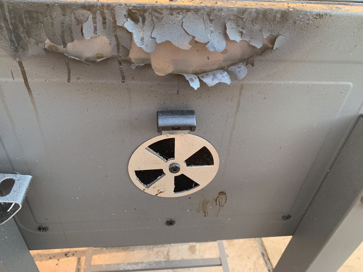 vickibutcher's tweet photo. Absolutely disgusted in @BillyOhcom how can this barbecue be acceptable after being used 6 times! https://t.co/JdwbguKXAR