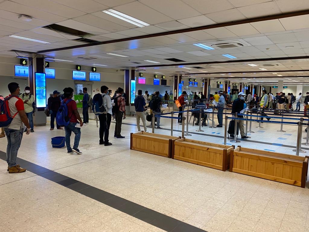 connecting flight bolsagage transfer indigo