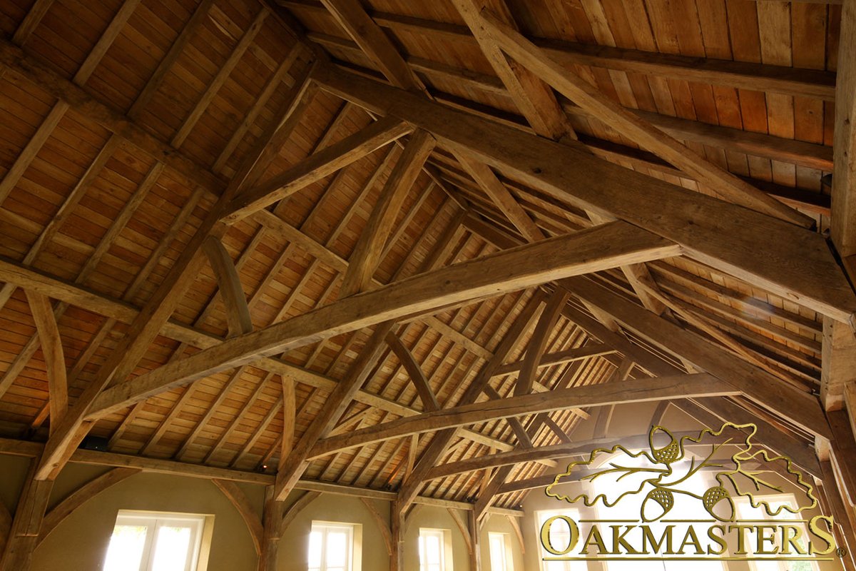 Oakmasters's tweet photo. Oak roof trusses … making the ordinary quite beautiful https://t.co/ohdysBjL5N #oak #roof #oakroof https://t.co/e6WSr1GecO