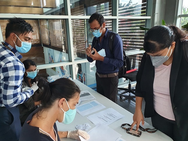 AlietteML's tweet photo. After many sites in Asia and Europe, our Major Service Center in Mauritius 🇲🇺 also reopened. We observe very strict sanitary &amp; protection measures but you can see the smiles below the masks! 😷 #WeAreOne #CSOAroundTheWorld #StaySafe https://t.co/wRcsJRF0ge