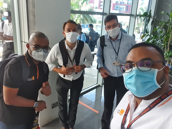 AlietteML's tweet photo. After many sites in Asia and Europe, our Major Service Center in Mauritius 🇲🇺 also reopened. We observe very strict sanitary &amp; protection measures but you can see the smiles below the masks! 😷 #WeAreOne #CSOAroundTheWorld #StaySafe https://t.co/wRcsJRF0ge