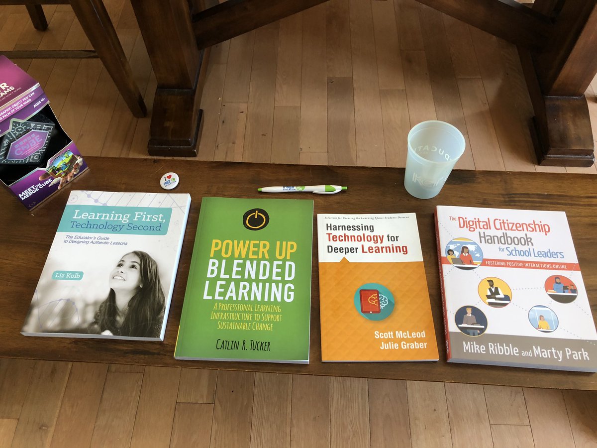 Summer Swag!! Thank you so much <a href="/EducationKET/">KET Education</a>! #KYDLC