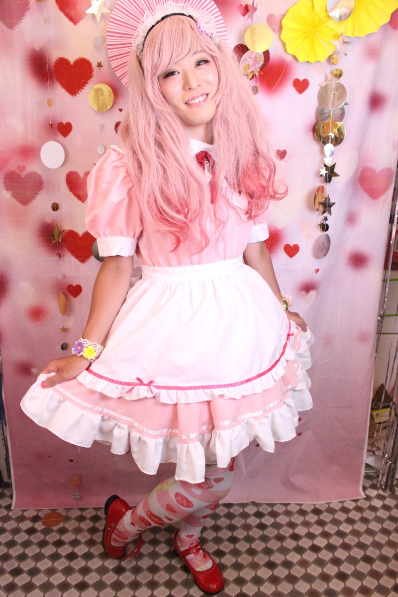 yuinachan_115's tweet photo. 今日は初めて秋葉原のMilky(@cosplay_milky )で初めて女装をしてきました。メイド服とロリータ服を着ることが出来てとても楽しかった!
#女装
#Millky https://t.co/JL8WqJLP9W