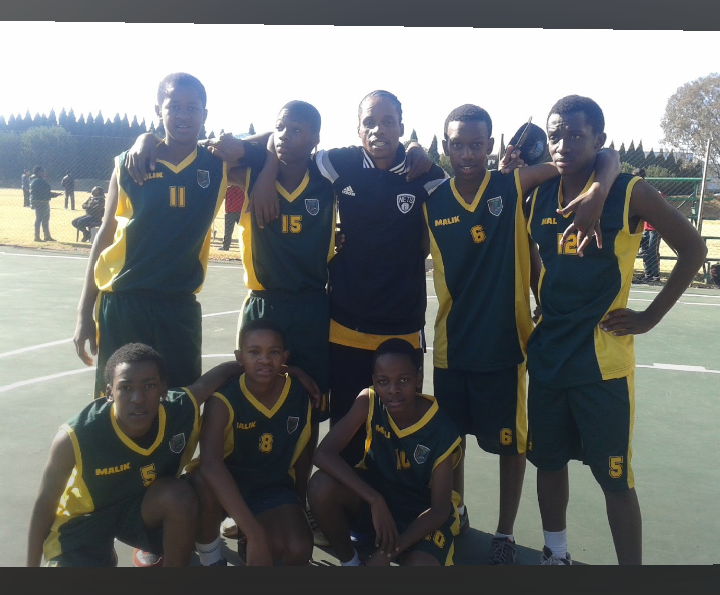 SirMogatleNkau tweet picture