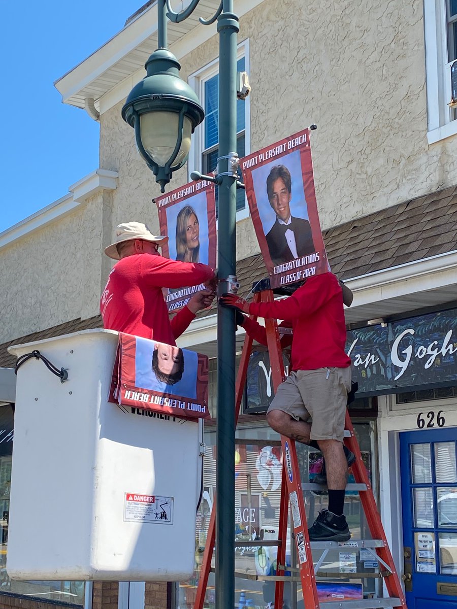 ptbeachsuper's tweet photo. Huge shout-out to Mr. McNamara &amp; Mr. Cramner for installing photo banners downtown in honor of the Class of 2020. It was a multi-day project, but well worth it!  Thank you also to @PaulKanitra, Council, and Fisher Foundation for your contributions. @PointBeachHS https://t.co/PZ5VoruXMR