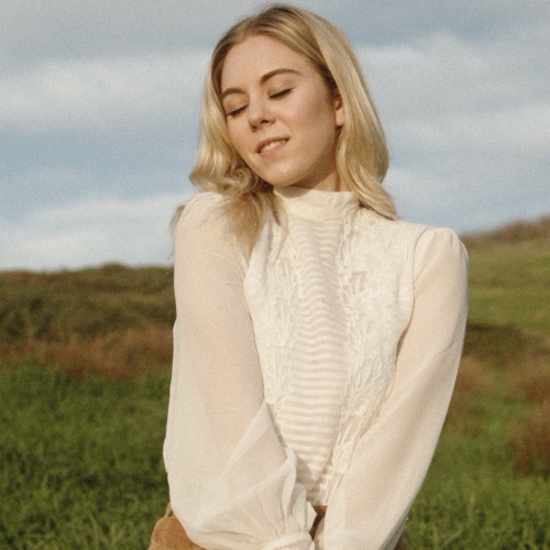 Music-News.com This week’s emerging and self-releasing artists - @LorenNorth @The_ColouredSky <a href="/offrami/">offrami</a> <a href="/CalumFoad/">Calum Foad</a> dlvr.it/RYRFKX