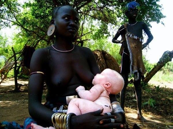 yclaude's tweet image. Le #Racialisme qui défile dans nos rues est-il "antiraciste", voire "progressiste" ?

De l'absurdité de #classer les Humains dans des boîtes, dans de soi-disant "#races" !
C'est à la base du #Racisme et de tous les #crimes qu'il inspire et a inspiré !