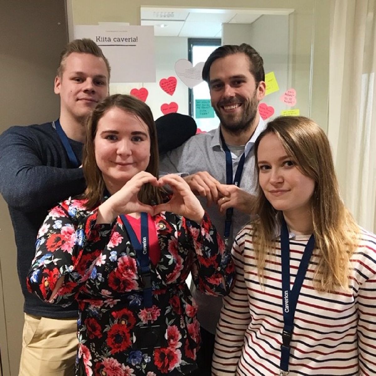 CaverionSuomi's tweet photo. Kulunut #CaverionTrainee -vuosi on tuonut ainakin uusia verkostoja, taitoja, tietoa ja näkemystä, mutta ennen kaikkea tärkeitä #ystävyyssuhteita Lotalle, Juliukselle, Karolle ja Ykälle 💙 Tutustu heihin Caverikirjassa: https://t.co/N8eNGm6XmR (Kuvat ajalta ennen poikkeustilaa) https://t.co/cd7hwvUCz5
