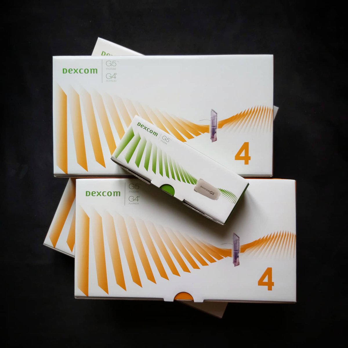 Blue_Sugar_Cube's tweet photo. I am super excited to try #Dexcom for the very first time! 😍 I've been given the opportunity to use #DexcomG5 for a few months! 💙 Of course, I will be sharing my journey with you 🤗 I will be happy to learn about your experiences and hear some useful tips! 🙌 #freeproducttrial https://t.co/nScXA8WF4P