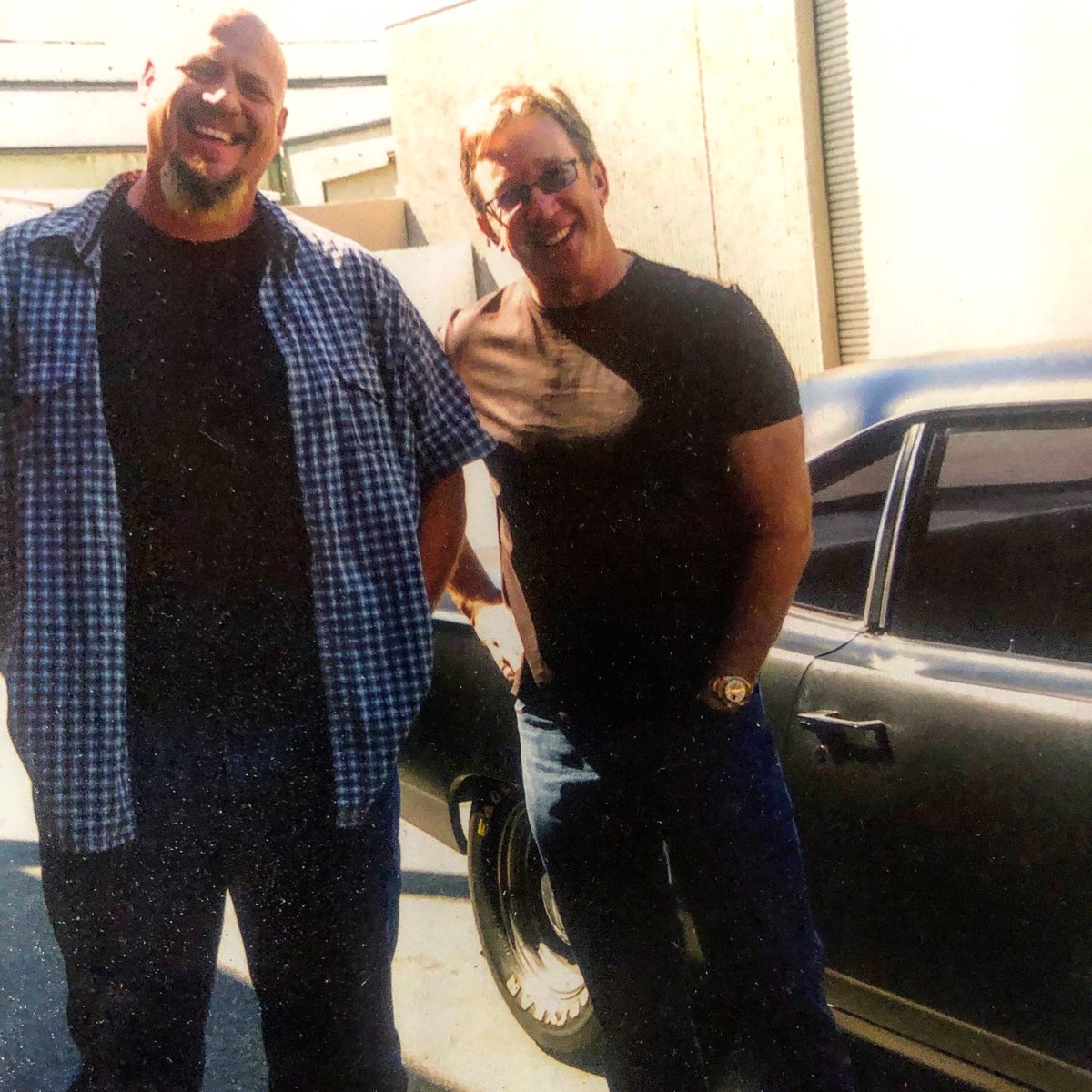 Flat12Gallery's tweet photo. #TBT when I purchased this Hemi Roadrunner from Tim Allen & he explained that a “Hemi Guru” had built the car for him. When I got home with the car, I went through the paperwork and found out “Hemi Guru” was Dick Landy #celebrityride #carchasers #timallen #jeffallen #dicklandy https://t.co/SWXW1EOPar